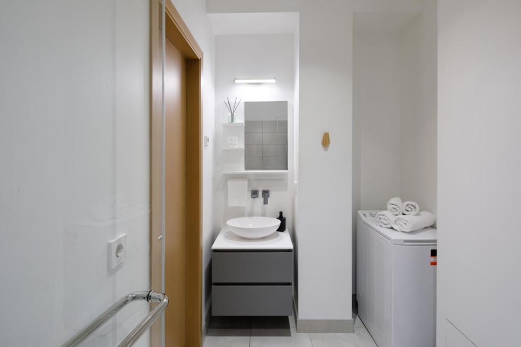 Kalnina Street Studio Apartment Riga Exterior foto